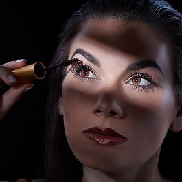 GrandeDRAMA Intensiv verdichtende Wimperntusche mit Rizinusöl
